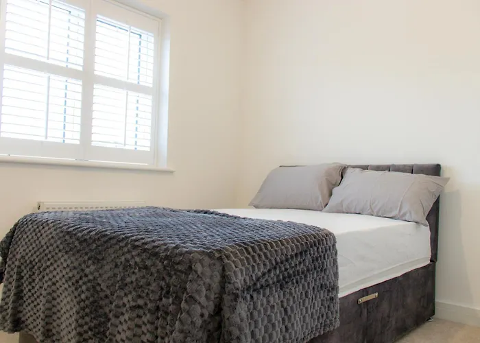 Lovely 4 Bedroom House Near Doncaster Racecourse!