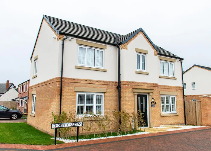 Lovely 4 Bedroom House Near Doncaster Racecourse!