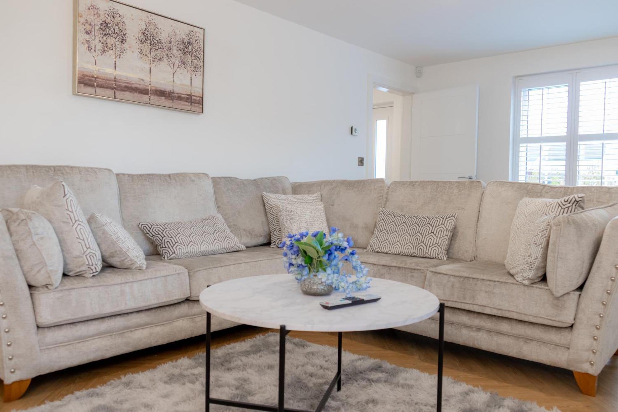 Lovely 4 Bedroom House Near Racecourse! Doncaster