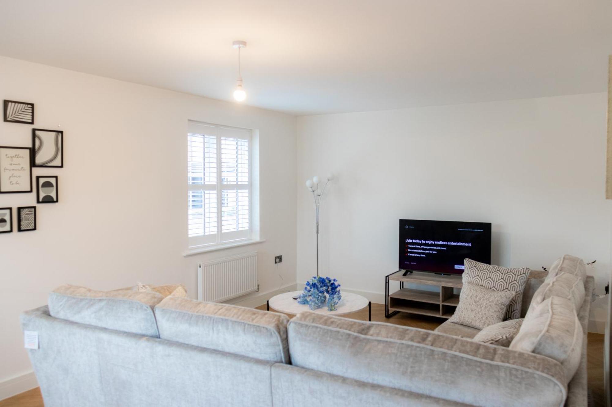 Holiday home Lovely 4 Bedroom House Near Racecourse! *